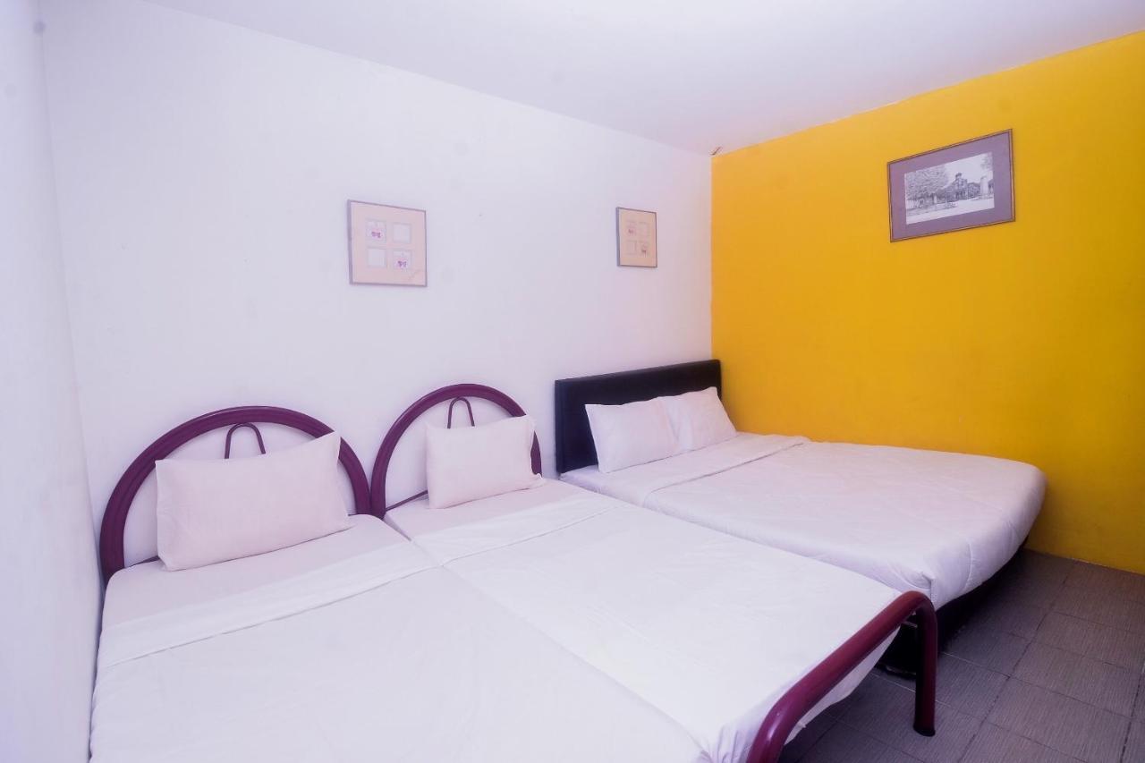 Spot On 89886 Backpacker'S Stay Services Kuching Zewnętrze zdjęcie