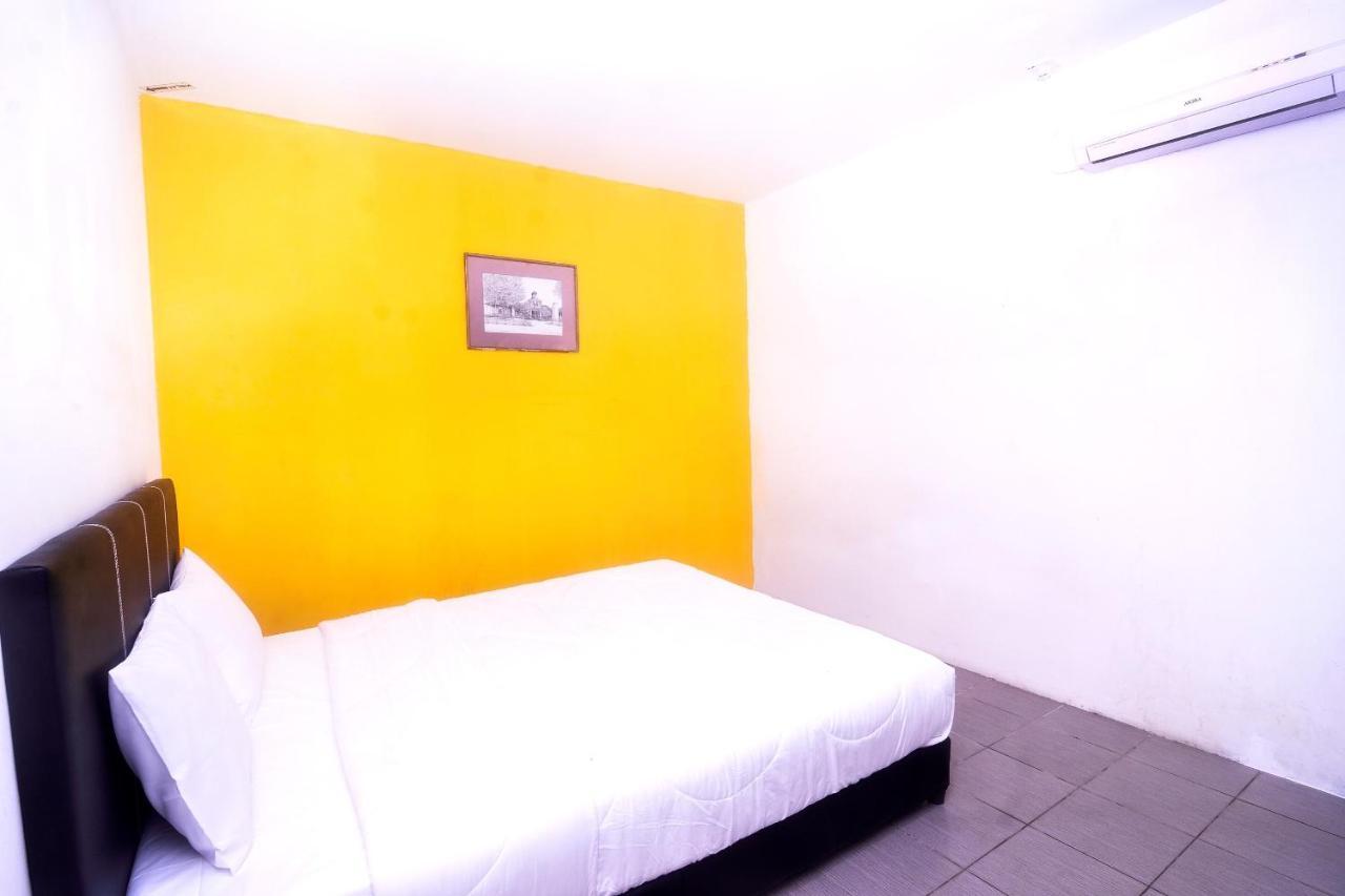 Spot On 89886 Backpacker'S Stay Services Kuching Zewnętrze zdjęcie